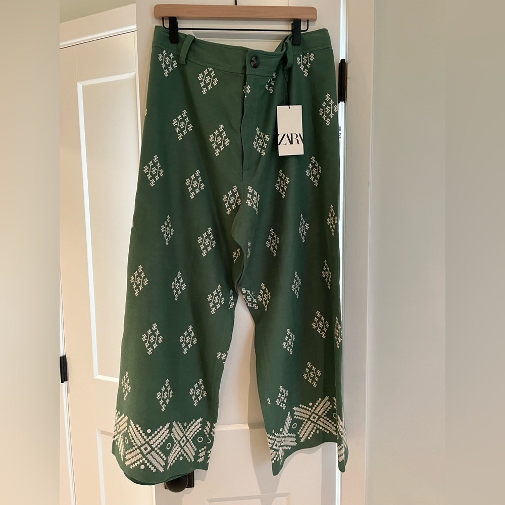 Zara green embroidered culottes size XXL